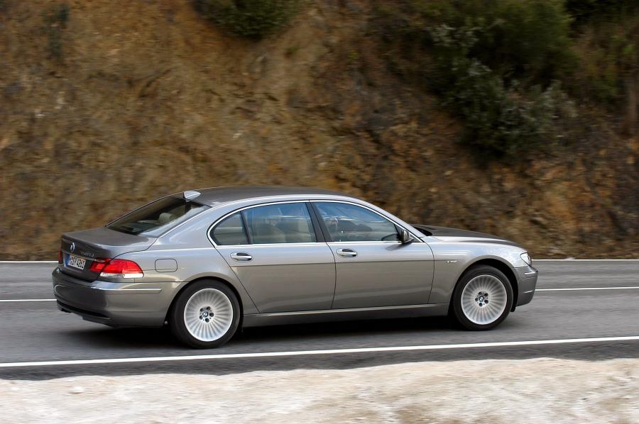  BMW 7-Series L 2006 года  (фото 20 из 89)